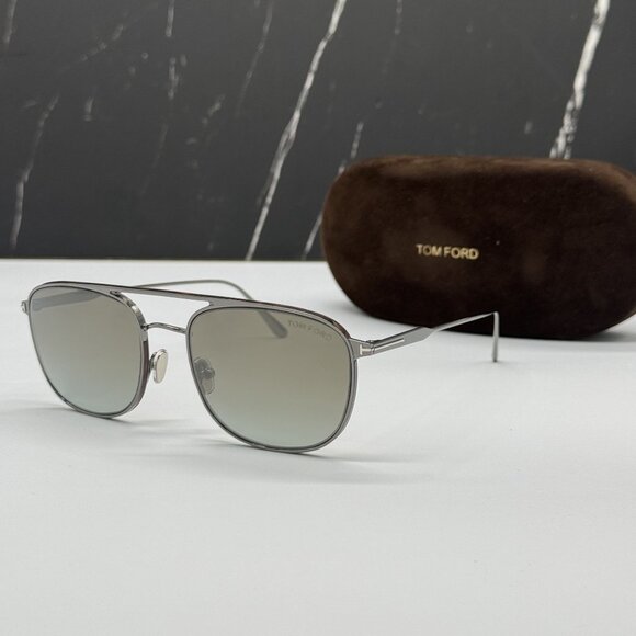 NEW TOM FORD JAKE TF827 12Q MEN GRAY SUNGLASSES FT0827/S 12Q EYEWEAR - Picture 1 of 9